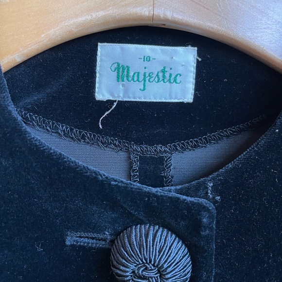 Vintage black velvet button up top - Picture 2 of 9